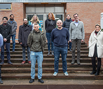 Dr. Kerstin Stachel und Dr. Robert Waschipky zusammen mit den neuen Kolleginnen und Kollegen des ITMT.